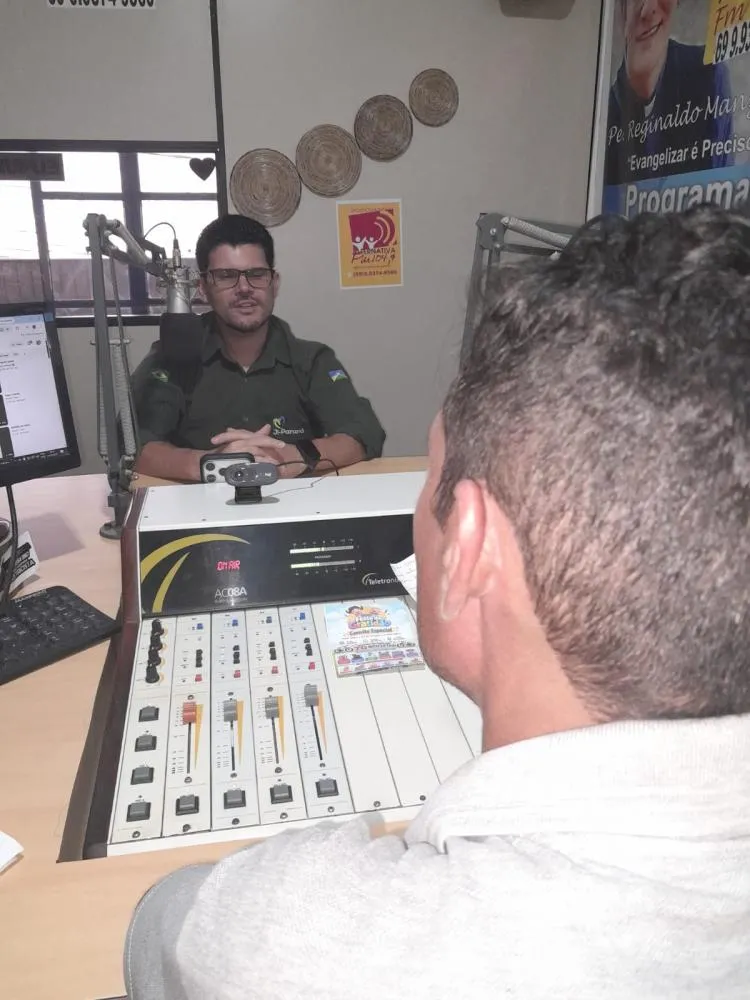 Vereador Walisson Amaro destaca parcerias políticas e grandes conquistas para o Bairro São Francisco em entrevista à Rádio Alternativa