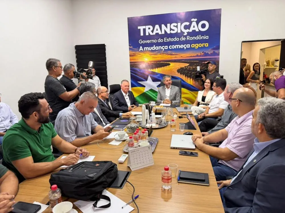 Marcos Rogério reúne equipe de transição e orienta diagnóstico para garantir continuidade dos serviços públicos